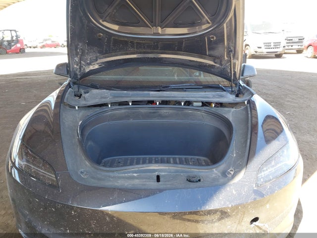 Tesla Model 3 Long Range Dual Motor All-wheel Drive 2024 5YJ3E1EB3RF744690 Image 10