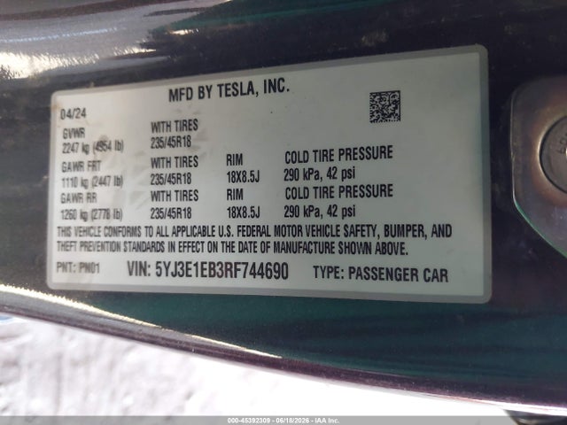Tesla Model 3 Long Range Dual Motor All-wheel Drive 2024 5YJ3E1EB3RF744690 Image 9