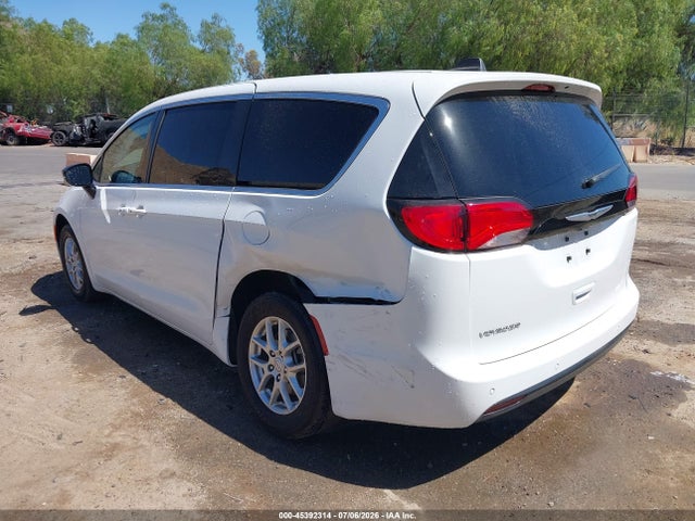 Chrysler Voyager Lx 2025 2C4RC1CGXSR611501 Image 3