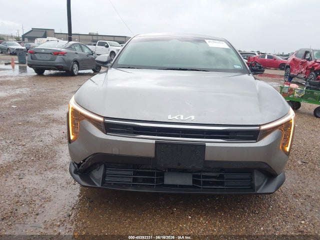 2026 Kia K4 Lxs მანქანა იყიდება აუქციონზე, vin: 3KPFT4DE0TE293795, აუქციონის ნომერი: 45392331