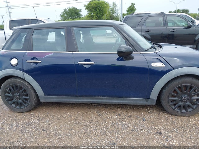Продажа на аукционе авто 2017 Mini Hardtop Cooper S, vin: WMWXU3C36H2F48384, номер лота: 45392421
