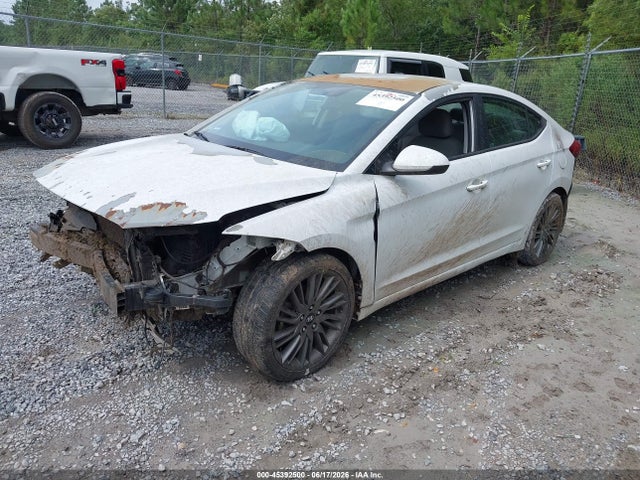 Hyundai ELANTRA SE 2017 5NPD74LF2HH177359 Image 2