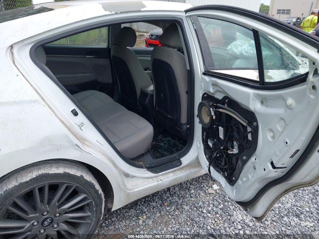 Hyundai ELANTRA SE 2017 5NPD74LF2HH177359 Image 8