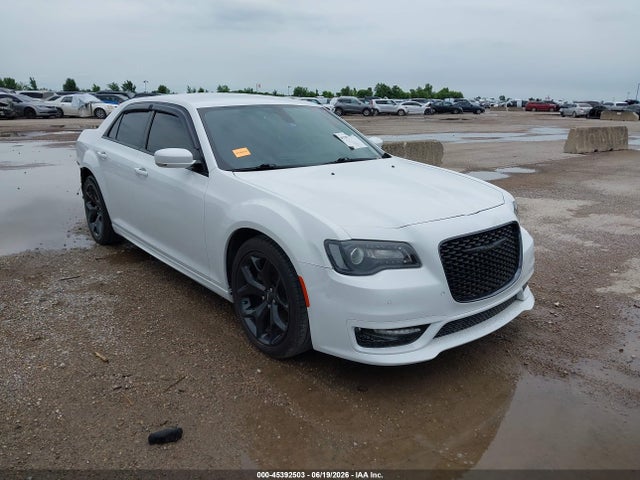 Продажа на аукционе авто 2021 Chrysler 300 Touring L, vin: 2C3CCAAGXMH675981, номер лота: 45392503