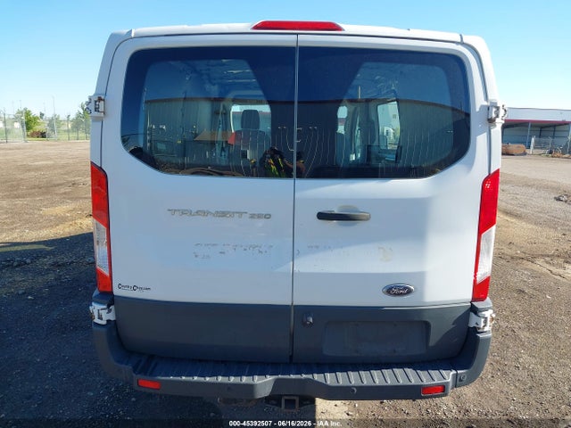 Продажа на аукционе авто 2015 Ford Transit-250, vin: 1FTNR1YMXFKB29403, номер лота: 45392507