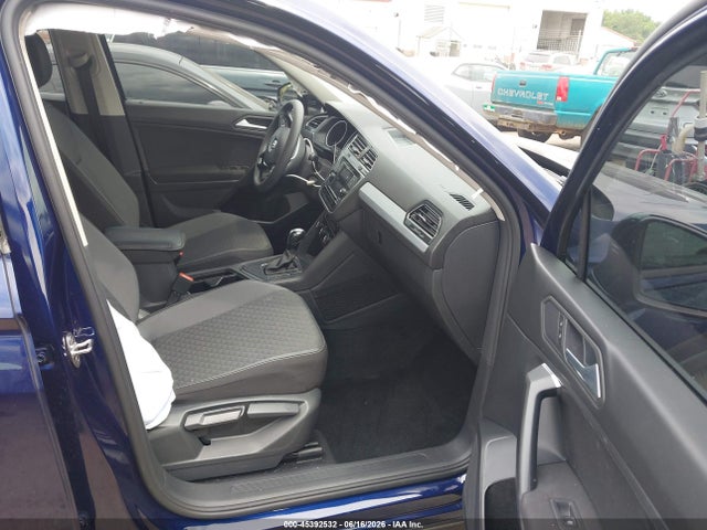 2021 Volkswagen Tiguan 2.0t S მანქანა იყიდება აუქციონზე, vin: 3VV1B7AX6MM082971, აუქციონის ნომერი: 45392532