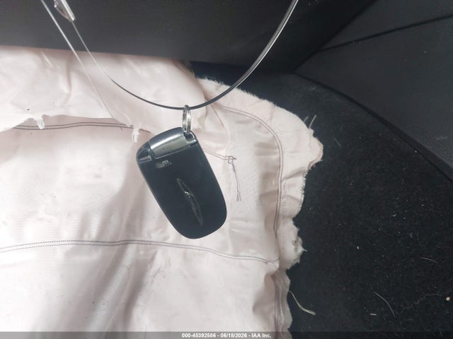 45392586 :رقم المزاد ، 2C3CCAAG2EH352588 vin ، 2014 Chrysler 300 Uptown Edition مزاد بيع