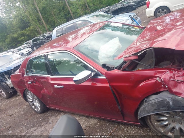 45392586 :رقم المزاد ، 2C3CCAAG2EH352588 vin ، 2014 Chrysler 300 Uptown Edition مزاد بيع