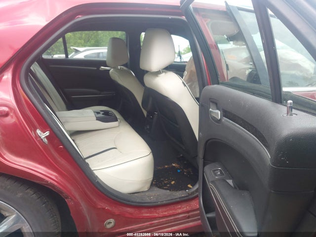45392586 :رقم المزاد ، 2C3CCAAG2EH352588 vin ، 2014 Chrysler 300 Uptown Edition مزاد بيع