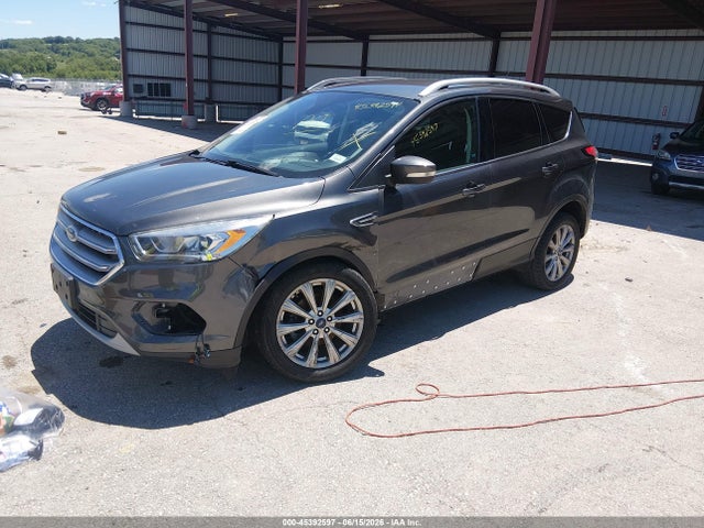 45392597 :رقم المزاد ، 1FMCU0JD7HUE54412 vin ، 2017 Ford Escape Titanium مزاد بيع
