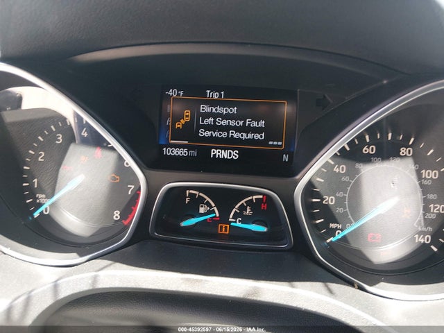 45392597 :رقم المزاد ، 1FMCU0JD7HUE54412 vin ، 2017 Ford Escape Titanium مزاد بيع