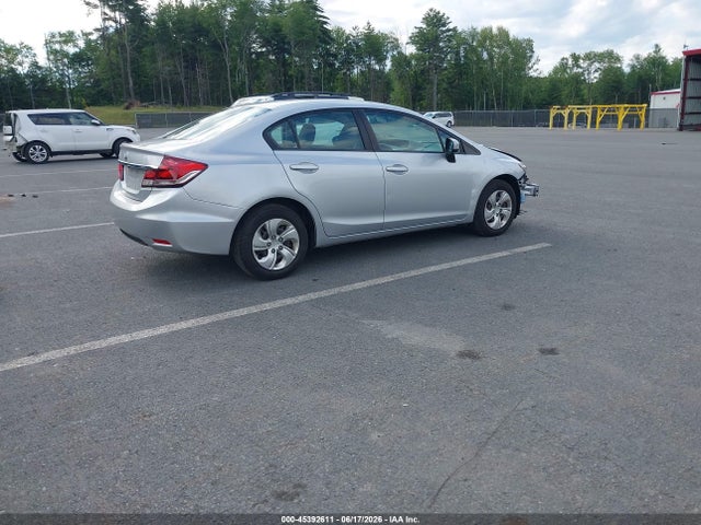 Продажа на аукционе авто 2015 Honda Civic Lx, vin: 19XFB2F52FE296805, номер лота: 45392611