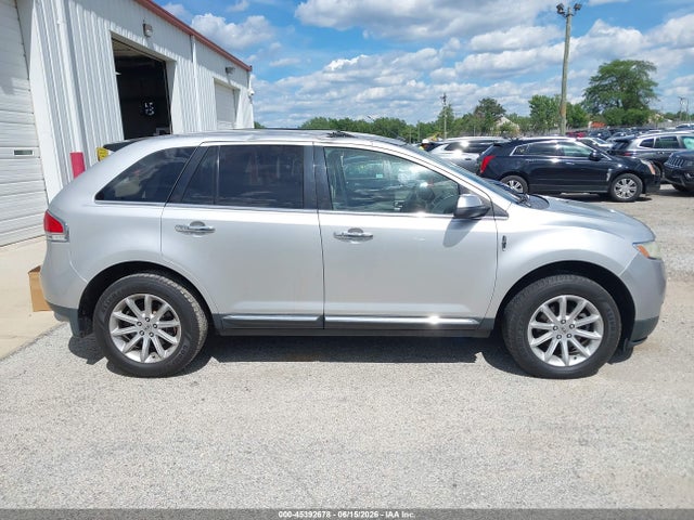 Продаж на аукціоні авто 2011 Lincoln Mkx, vin: 2LMDJ6JK7BBJ20526, номер лоту: 45392678