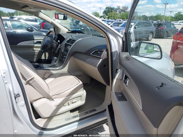 Продаж на аукціоні авто 2011 Lincoln Mkx, vin: 2LMDJ6JK7BBJ20526, номер лоту: 45392678