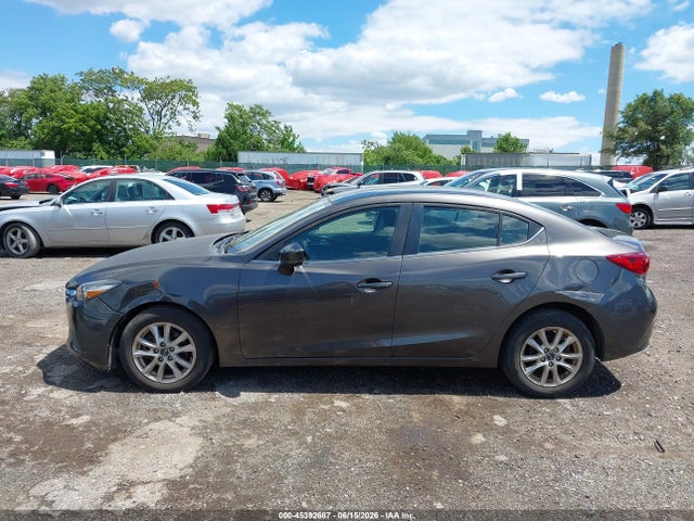 Продажа на аукционе авто 2017 Mazda Mazda3 Sport, vin: 3MZBN1U73HM109064, номер лота: 45392687