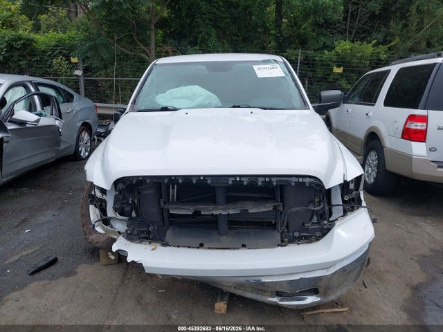 45392693 :رقم المزاد ، 1C6RR7GG0HS583539 vin ، 2017 Ram 1500 Slt  4x4 6'4 Box مزاد بيع
