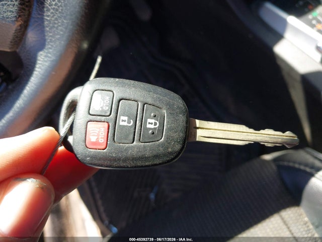 2014 Toyota Corolla S Plus მანქანა იყიდება აუქციონზე, vin: 5YFBURHE4EP025336, აუქციონის ნომერი: 45392739