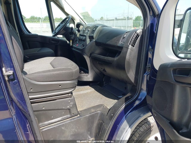 3C6TRVCGXJE150528 RAM Promaster 2500 High Roof 136 Wb