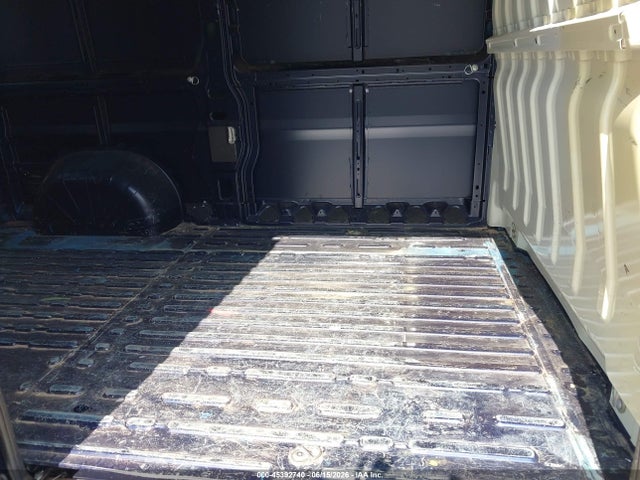 3C6TRVCGXJE150528 RAM Promaster 2500 High Roof 136 Wb