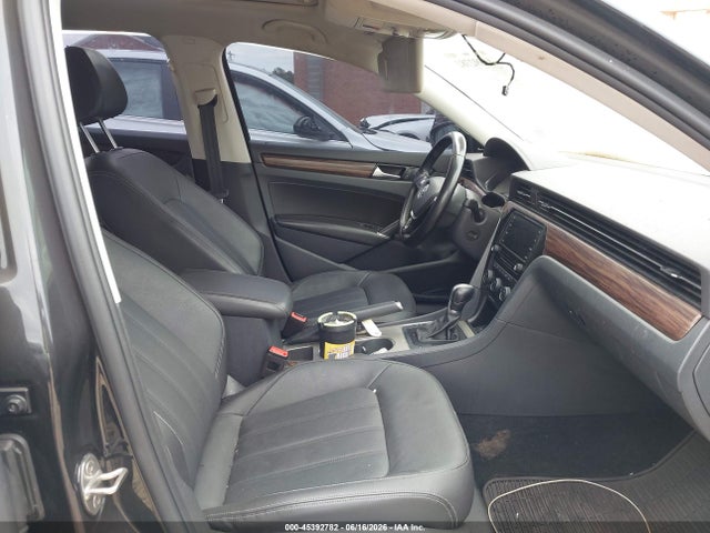 Продаж на аукціоні авто 2020 Volkswagen Passat 2.0t Sel, vin: 1VWCA7A32LC003297, номер лоту: 45392782