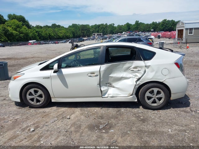 Toyota Prius Four 2014 JTDKN3DU0E1801523 Image 14