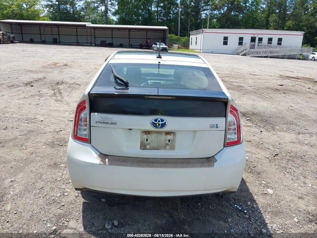 Toyota Prius Four 2014 JTDKN3DU0E1801523 Image 16