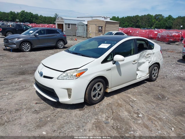 Toyota Prius Four 2014 JTDKN3DU0E1801523 Image 2