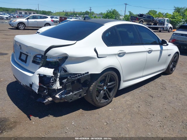 45392836 :رقم المزاد ، WBAKN9C54FD961348 vin ، 2015 Bmw 550i مزاد بيع