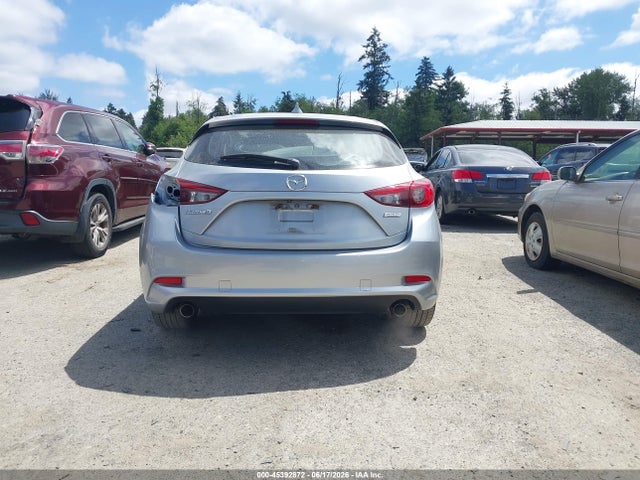 JM1BN1L35J1156813 Mazda Mazda3 Touring