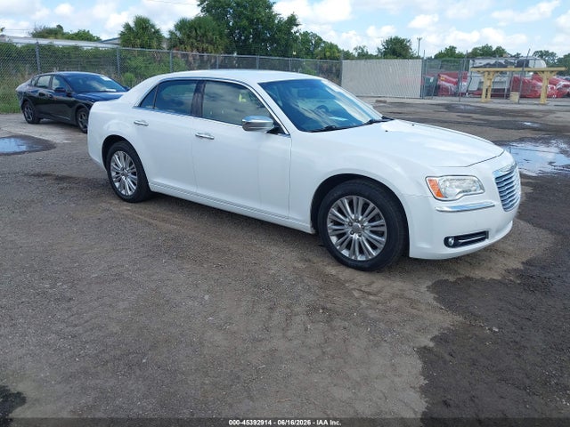Продаж на аукціоні авто 2013 Chrysler 300c Awd, vin: 2C3CCAKG1DH645105, номер лоту: 45392914