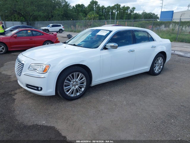 Продаж на аукціоні авто 2013 Chrysler 300c Awd, vin: 2C3CCAKG1DH645105, номер лоту: 45392914