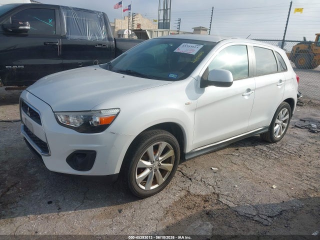4A4AP3AU8FE032699 Mitsubishi Outlander Sport Es
