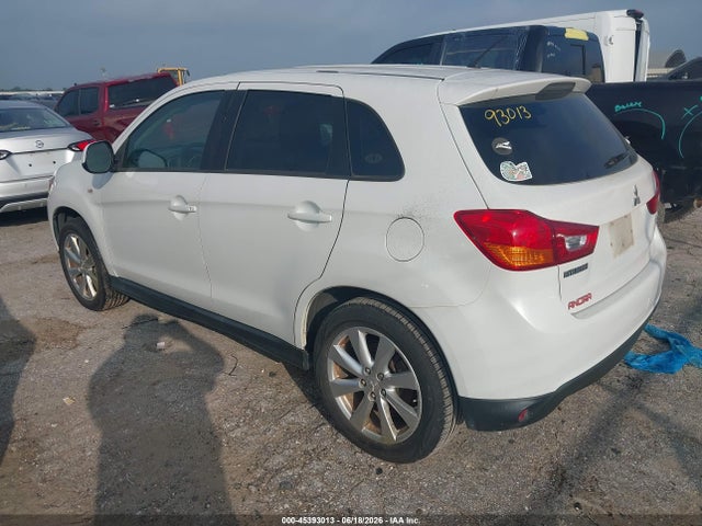 4A4AP3AU8FE032699 Mitsubishi Outlander Sport Es