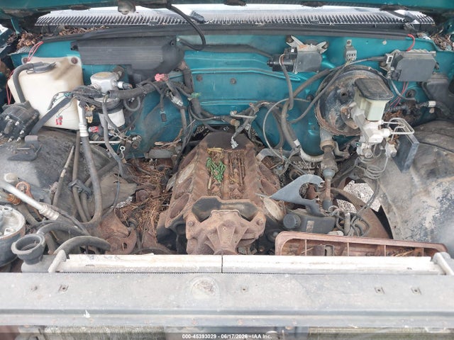 Продажа на аукционе авто 1994 Chevrolet Gmt-400 C1500, vin: 2GCEC19K4R1166790, номер лота: 45393029