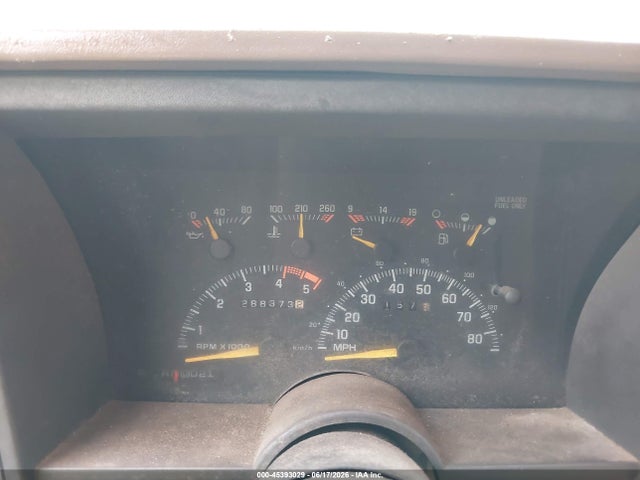 Продажа на аукционе авто 1994 Chevrolet Gmt-400 C1500, vin: 2GCEC19K4R1166790, номер лота: 45393029