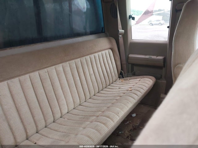 Продажа на аукционе авто 1994 Chevrolet Gmt-400 C1500, vin: 2GCEC19K4R1166790, номер лота: 45393029