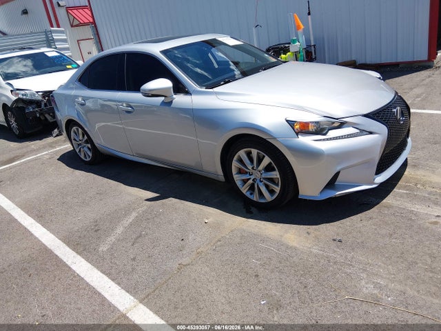 Aukcja sprzedaży 2016 Lexus Is 200t, vin: JTHBA1D22G5017692, numer aukcji: 45393057