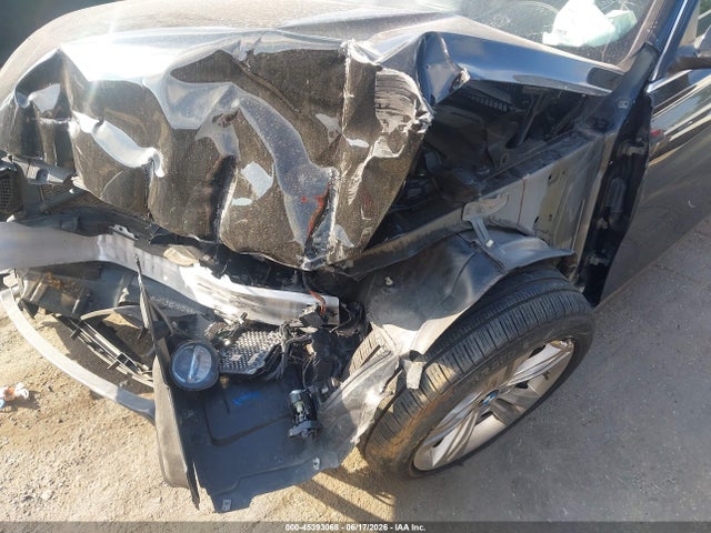 2018 Bmw 330i Xdrive მანქანა იყიდება აუქციონზე, vin: WBA8D9G54JNU72605, აუქციონის ნომერი: 45393068