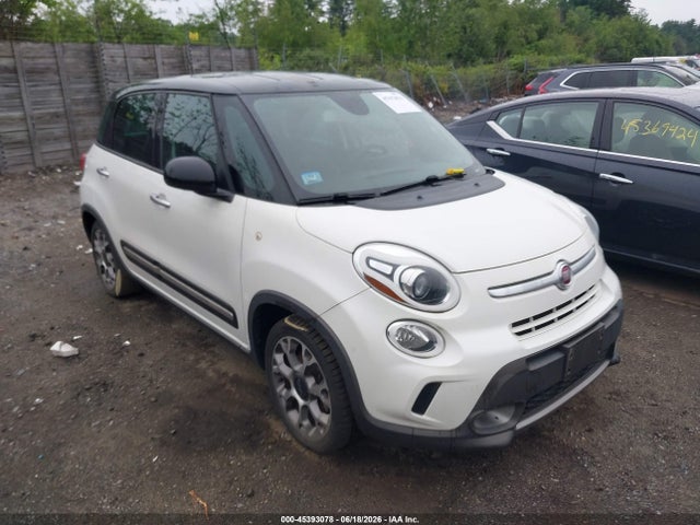 Fiat 500L TREKKING 2014 ZFBCFADH6EZ021376 Image 1