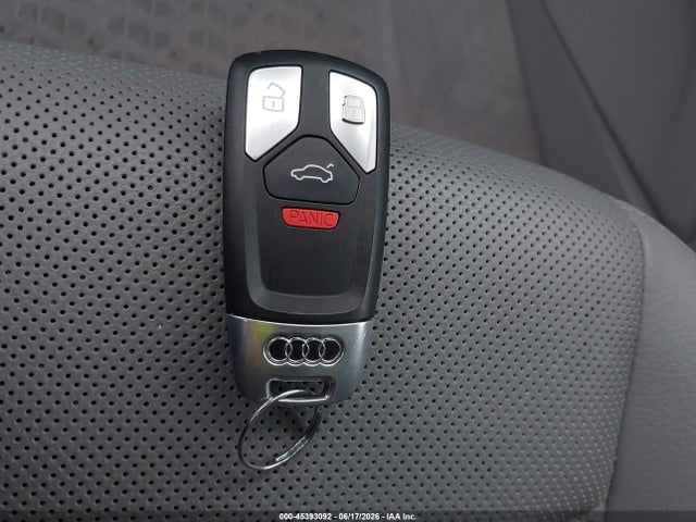 45393092 :رقم المزاد ، WA1LHAF70KD014566 vin ، 2019 Audi Q7 45 Premium مزاد بيع