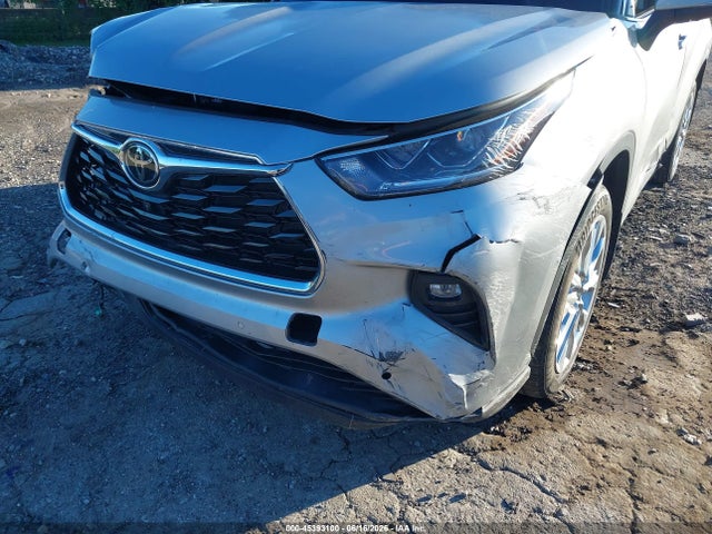 Auction sale of the 2022 Toyota Highlander Limited, vin: 5TDDZRBH6NS165540, lot number: 45393100