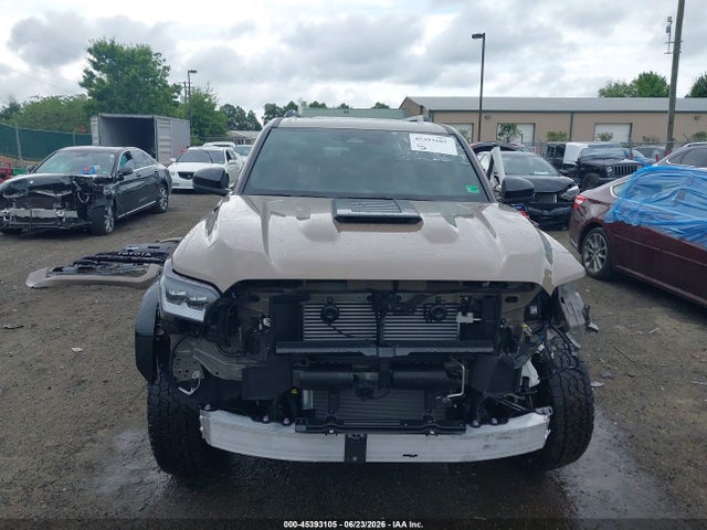 2025 Toyota 4runner Hybrid Trd Pro მანქანა იყიდება აუქციონზე, vin: JTEVB5BR8S5024718, აუქციონის ნომერი: 45393105