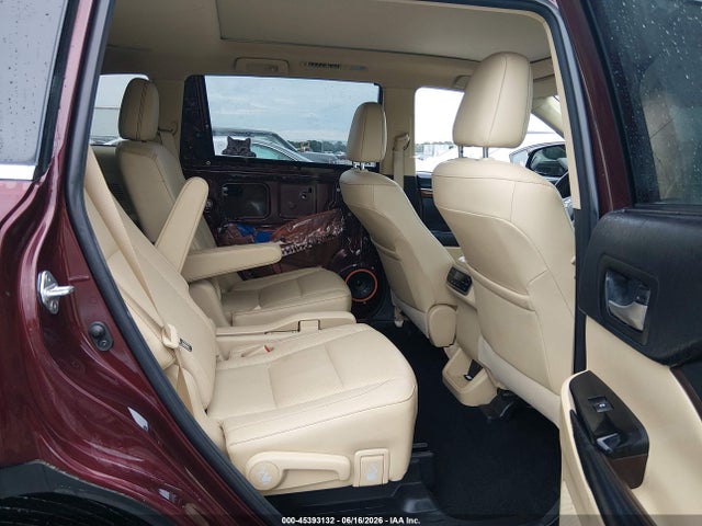 Продажа на аукционе авто 2018 Toyota Highlander Limited Platinum, vin: 5TDYZRFH5JS286744, номер лота: 45393132
