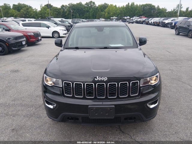 1C4RJFAG4KC754202 Jeep Grand Cherokee Laredo E 4x4