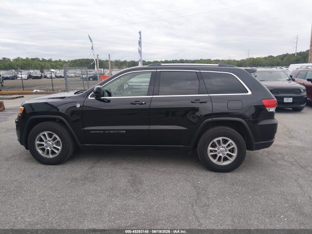 1C4RJFAG4KC754202 Jeep Grand Cherokee Laredo E 4x4
