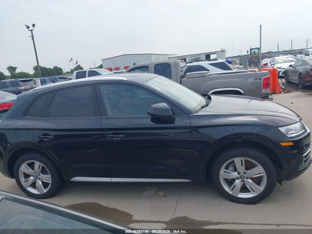 45393198 :رقم المزاد ، WA1ANAFY9J2014200 vin ، 2018 Audi Q5 2.0t Premium/2.0t Tech Premium مزاد بيع