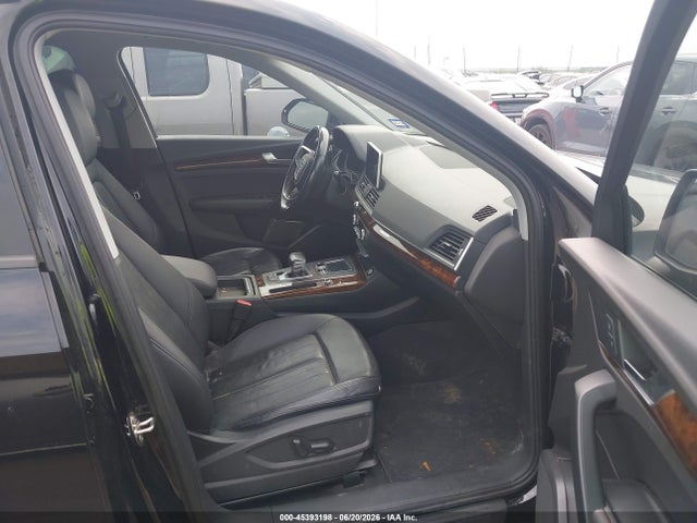 45393198 :رقم المزاد ، WA1ANAFY9J2014200 vin ، 2018 Audi Q5 2.0t Premium/2.0t Tech Premium مزاد بيع