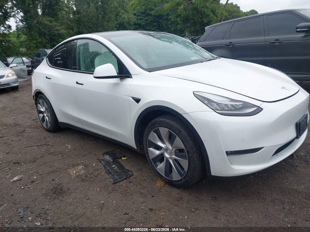 Продажа на аукционе авто 2021 Tesla Model Y Long Range Dual Motor All-wheel Drive, vin: 5YJYGAEE1MF130711, номер лота: 45393228