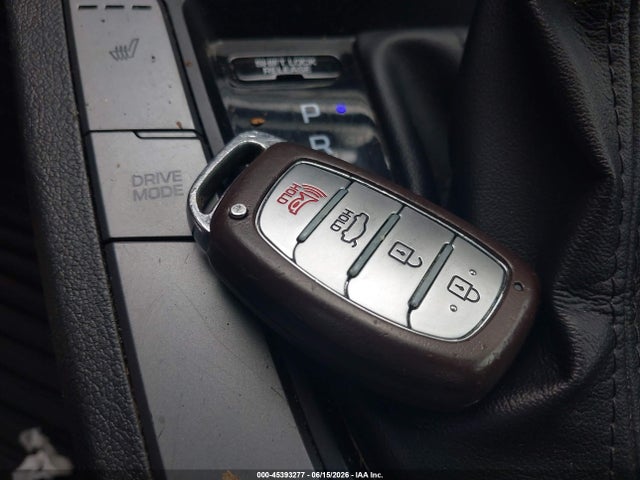 45393277 :رقم المزاد ، 5NPD84LFXHH147619 vin ، 2017 Hyundai Elantra Value Edition مزاد بيع