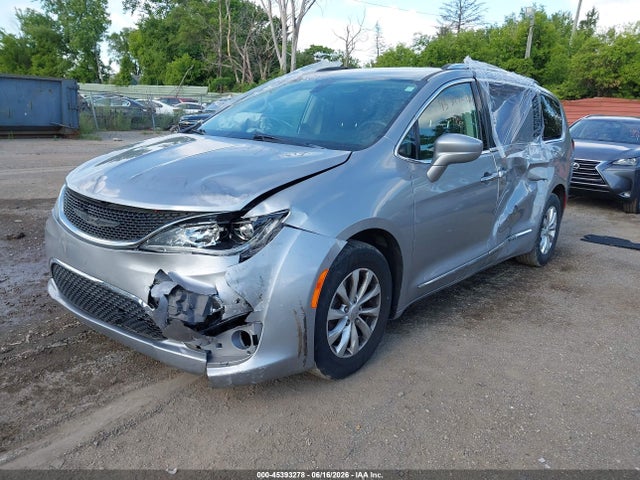 45393278 :رقم المزاد ، 2C4RC1EG9HR851385 vin ، 2017 Chrysler Pacifica Touring-l Plus مزاد بيع